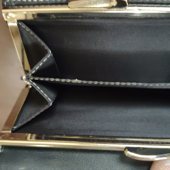 Wallet - Picture 5 of 5